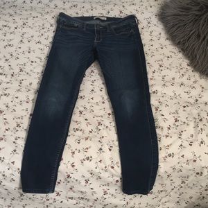 Hollister Super Skinny Jeans